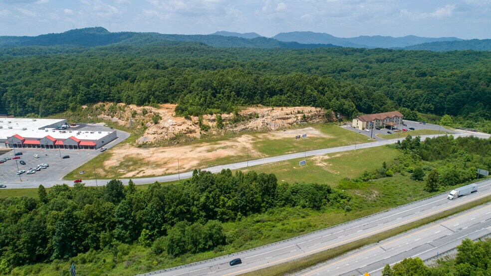 More Photos Of 763 Mall Rd, Fayetteville Land For Lease