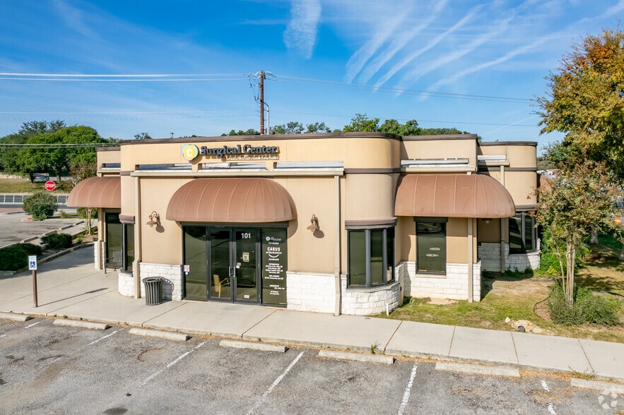 More Photos Of 102 Wonder World Dr, San Marcos Unknown For Lease