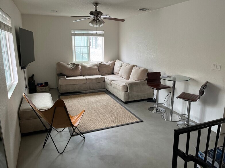 More Photos Of 5237 Lexington Ave, Los Angeles Apartments For Sale