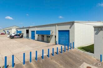 More Photos Of 7252-7258 E 38th St, Tulsa Light Manufacturing For Lease