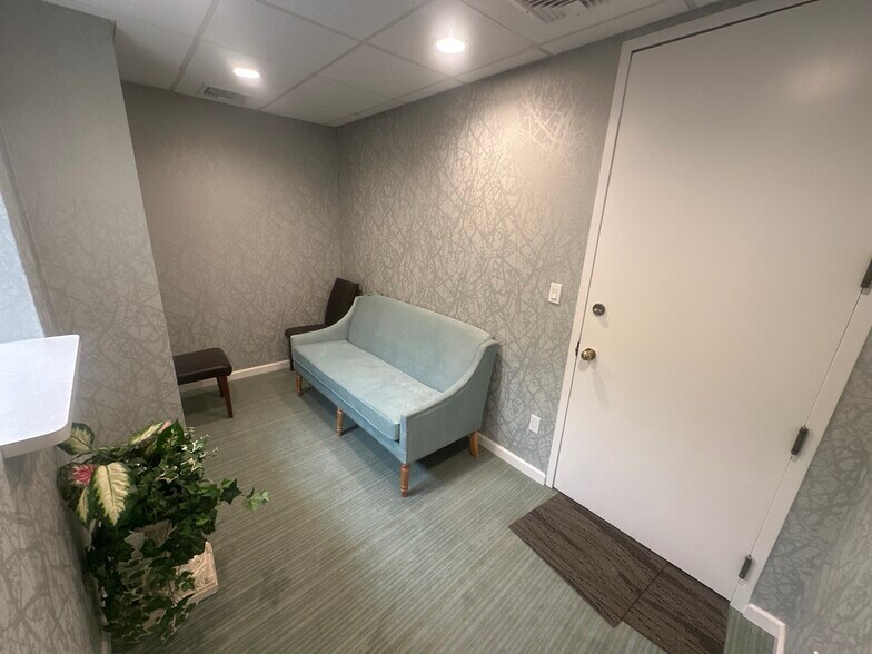 More Photos Of 135 Rockaway Tpke, Lawrence Office For Lease