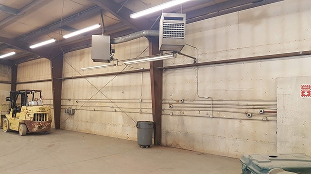 More Photos Of 2027 NW Brickyard Rd, Topeka Light Distribution For Lease