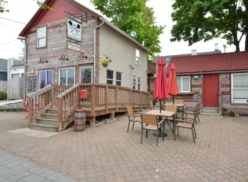 More Photos Of 20 Leigh St, Clinton Township Apartments For Sale
