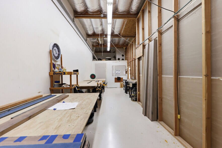More Photos Of 100 N Hill Dr, Brisbane Light Manufacturing For Sale