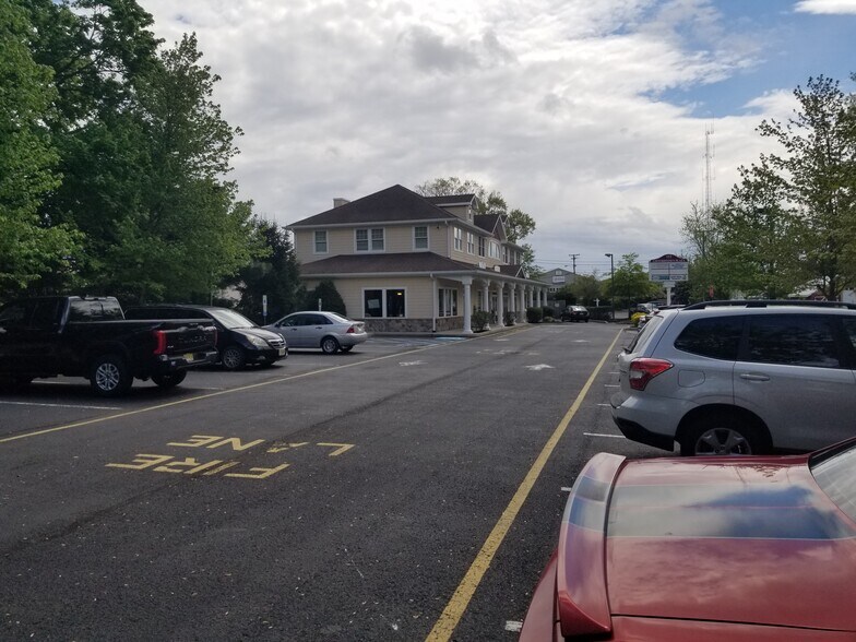 More Photos Of 112 Giffordtown Ln, Little Egg Harbor General Retail For Lease