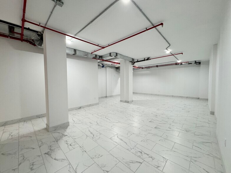 More Photos Of 36-22 31st Street, Astoria Flex For Lease