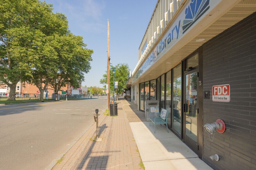 More Photos Of 75 E Central Ave, Pearl River Storefront For Sale