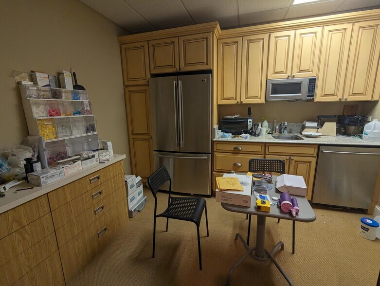 More Photos Of 120 2nd Ave N, Ketchum Medical For Sale