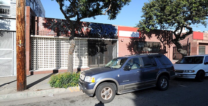 Primary Photo Of 3019 S Grand Ave, Los Angeles Warehouse For Lease