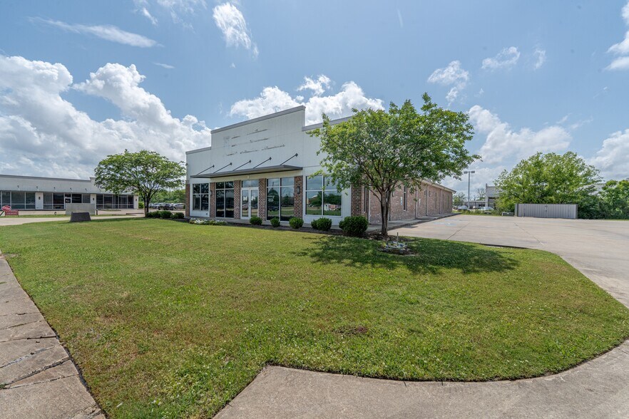 More Photos Of 6507 Coliseum Blvd, Alexandria Medical For Sale