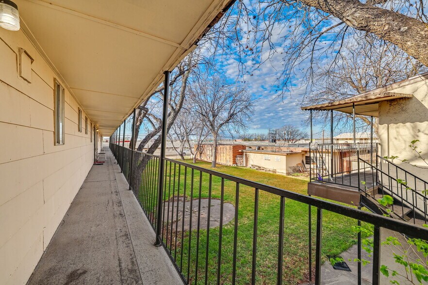 More Photos Of 1728 Pulliam St, San Angelo Apartments For Sale