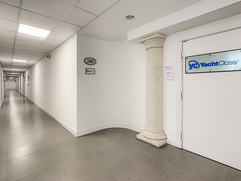 More Photos Of 777 SE 20th St, Fort Lauderdale Loft Creative Space For Lease