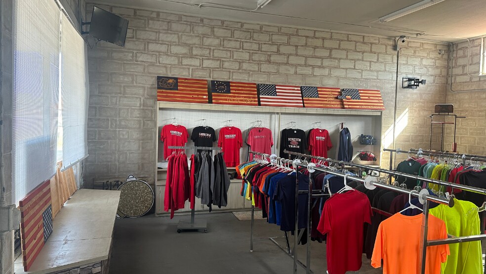 More Photos Of 613 W Ogeechee St, Sylvania Storefront For Sale