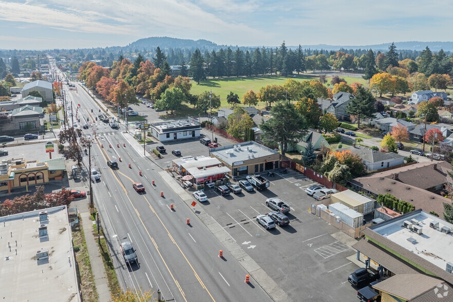 More Photos Of 3137 NE 82nd Ave, Portland Storefront Retail Office For Lease
