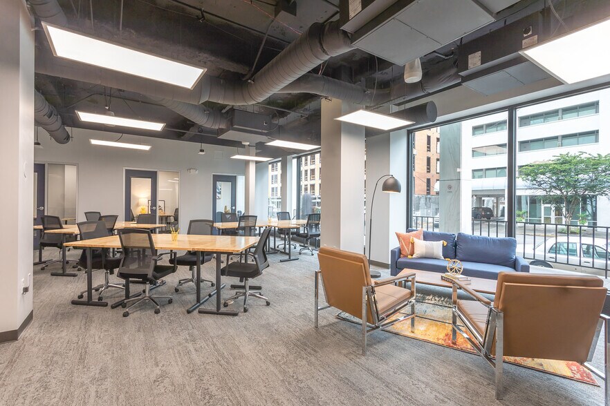 More Photos Of 1122 Lady St, Columbia Coworking Space