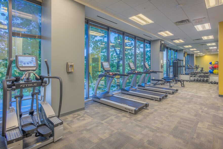 More Photos Of 55 Beattie Pl, Greenville Office For Lease