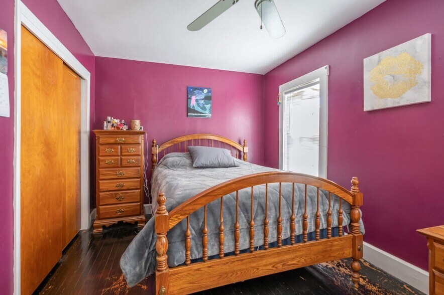 More Photos Of 54 Lowell Rd, Hudson Auto Repair For Sale