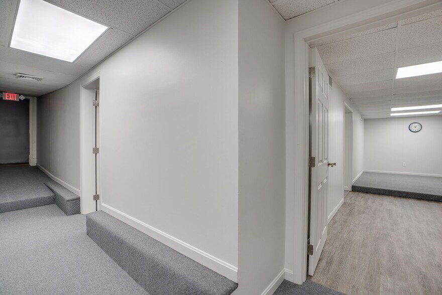 More Photos Of 38-40 Market St, Amesbury Office Residential For Sale