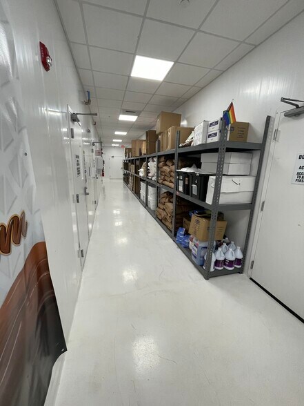 More Photos Of 34 Extension St, Attleboro Warehouse For Sale