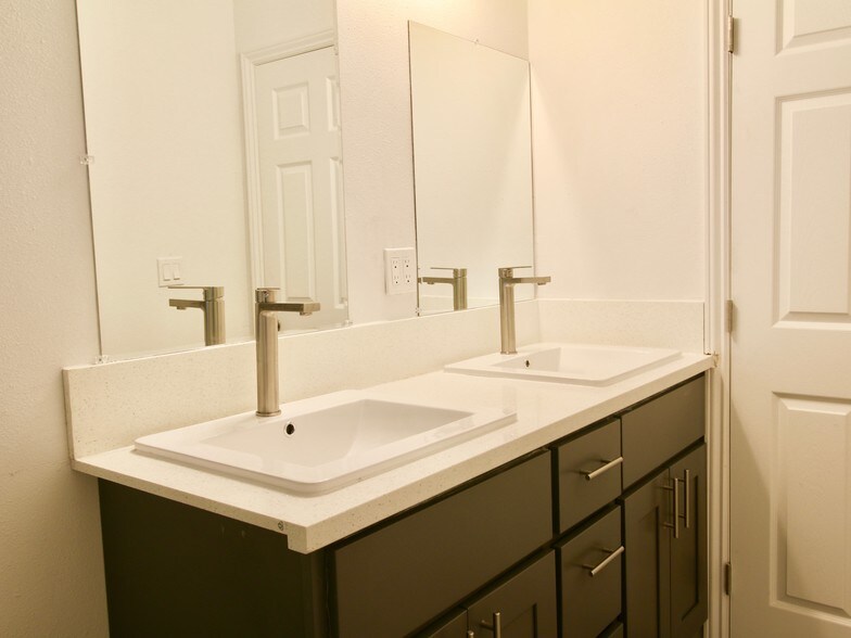 More Photos Of 14309 Beckner St, La Puente Apartments For Sale