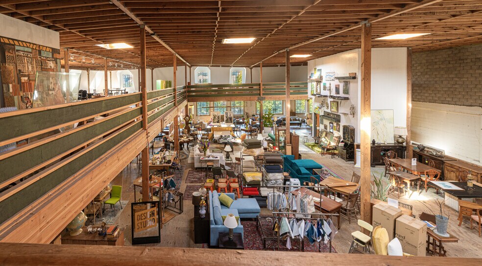 More Photos Of 593-599 Valencia St, San Francisco Storefront Retail Office For Sale