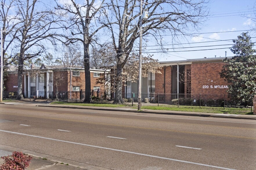 More Photos Of , Memphis Multifamily For Sale