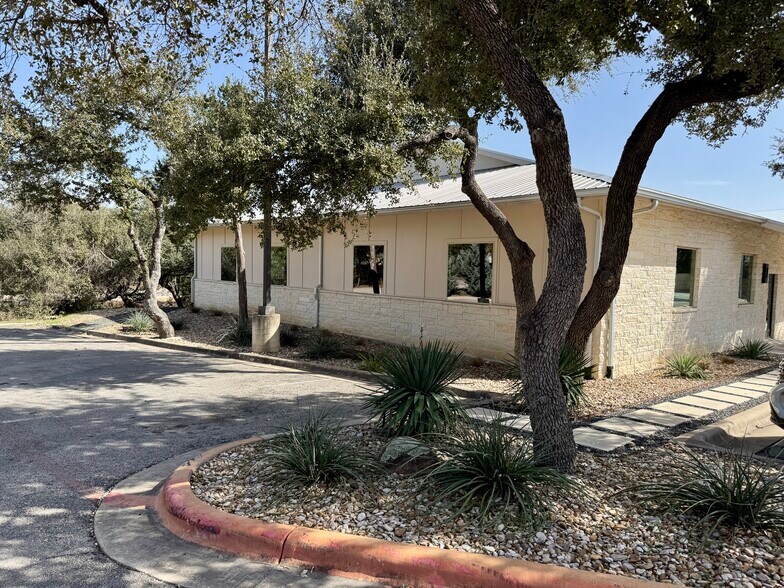 Primary Photo Of 2440 E Highway 290, Dripping Springs Office For Lease