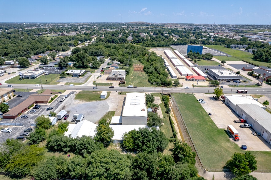 More Photos Of 6845 S Western Ave, Oklahoma City Distribution For Lease