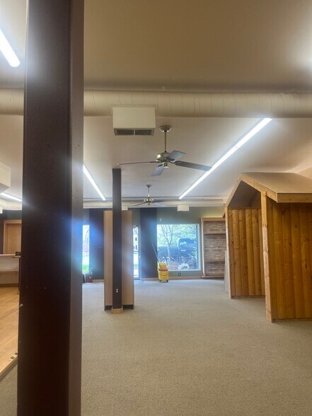 More Photos Of 4221 W Eisenhower Blvd, Loveland General Retail For Lease