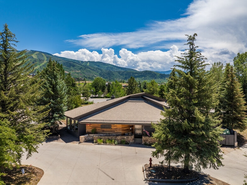Primary Photo Of 2165 Pine Grove Rd, Steamboat Springs Restaurant For Sale
