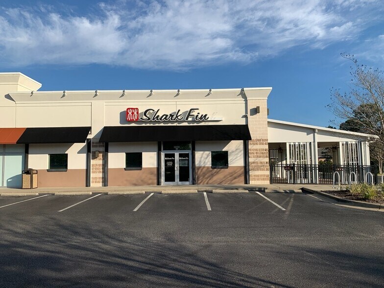 5912 N Davis Hwy, Pensacola, FL 32503 Retail For Lease