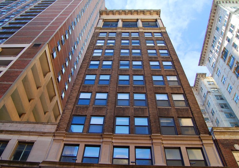 Primary Photo Of 1520 Locust St, Philadelphia Office Residential For Lease