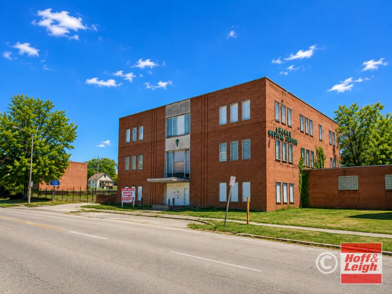 Primary Photo Of 11710 Shaker Blvd, Cleveland Office For Sale