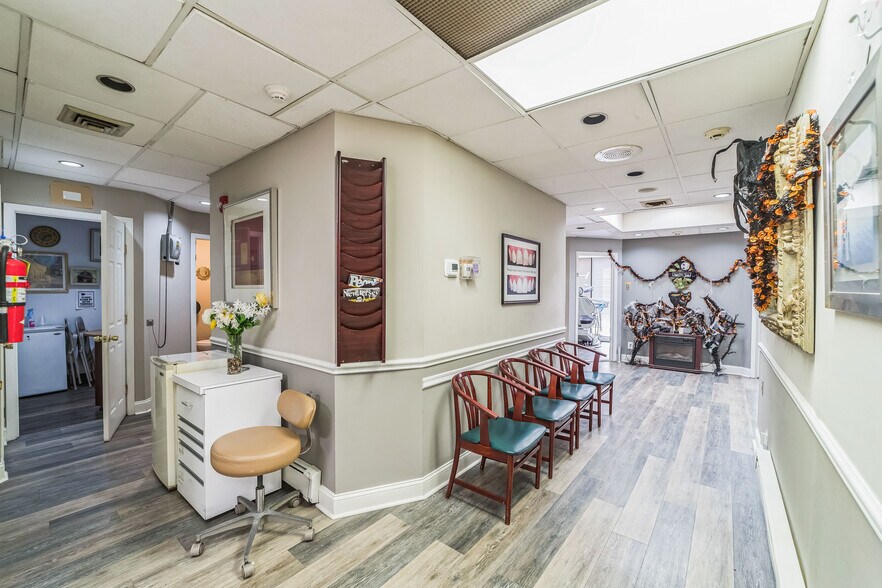 More Photos Of 326 Broad St, Red Bank Medical For Sale