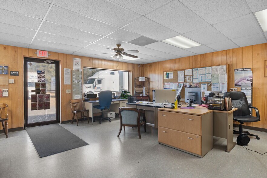 More Photos Of 6331 S Tex Pt, Homosassa Warehouse For Sale