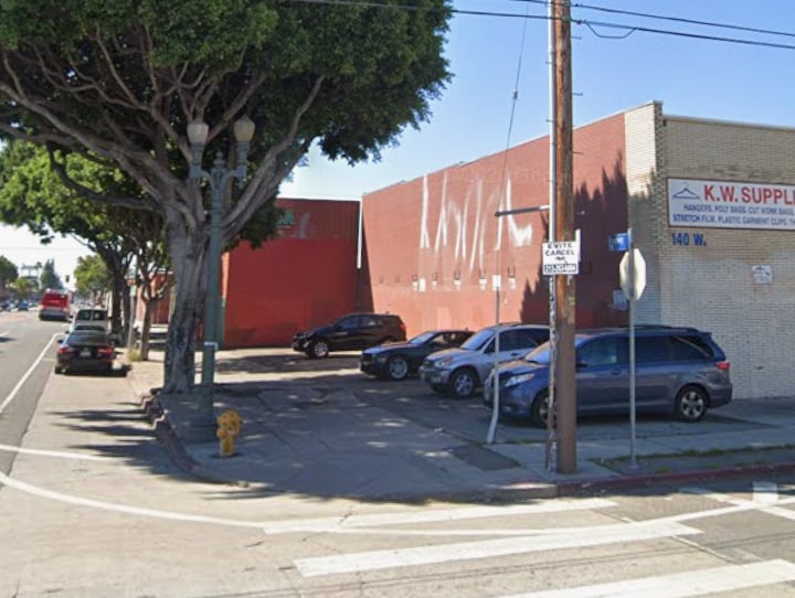 More Photos Of 140 W 21st St, Los Angeles Land For Sale