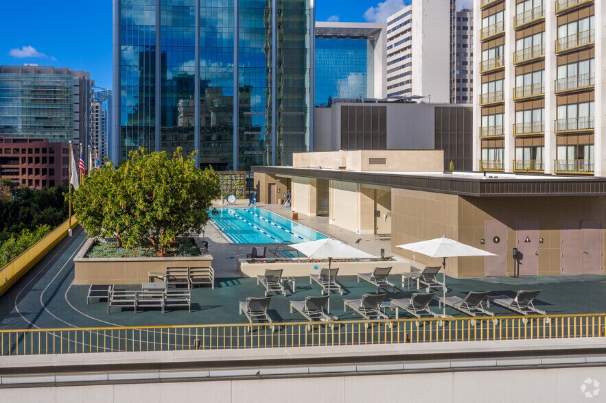 More Photos Of 1055 2nd Ave, San Diego Hotel For Lease