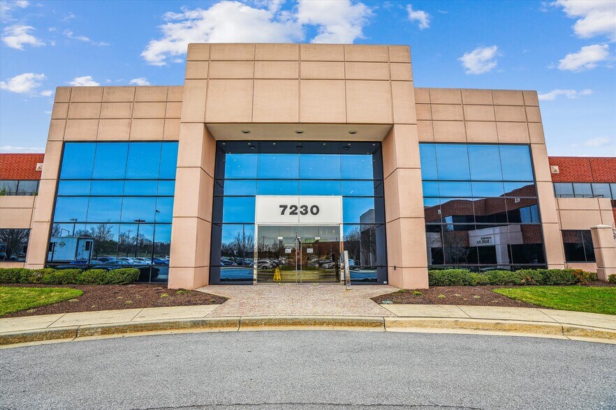 More Photos Of 7226 Lee Deforest Dr, Columbia Medical For Lease