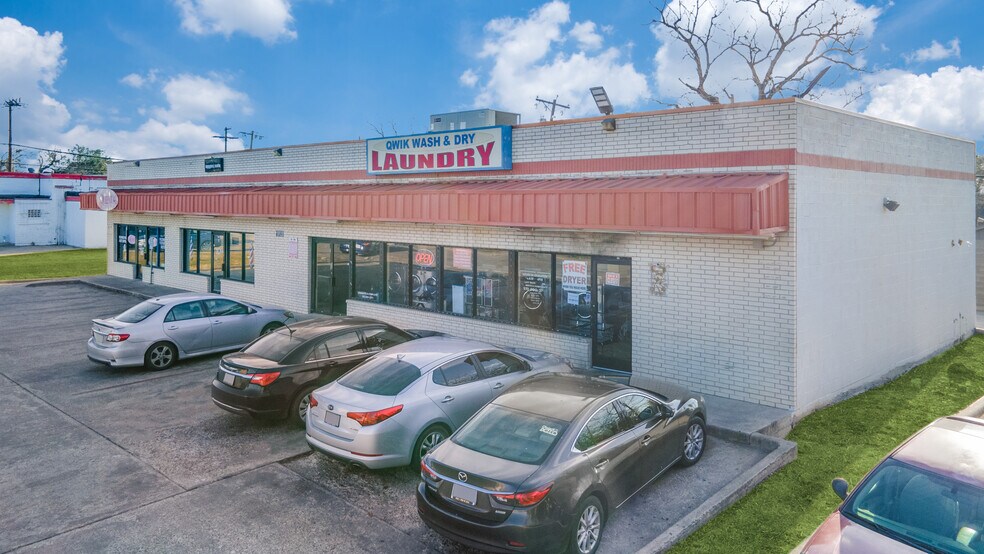 More Photos Of 1820 Hillcrest St, Mesquite Freestanding For Sale