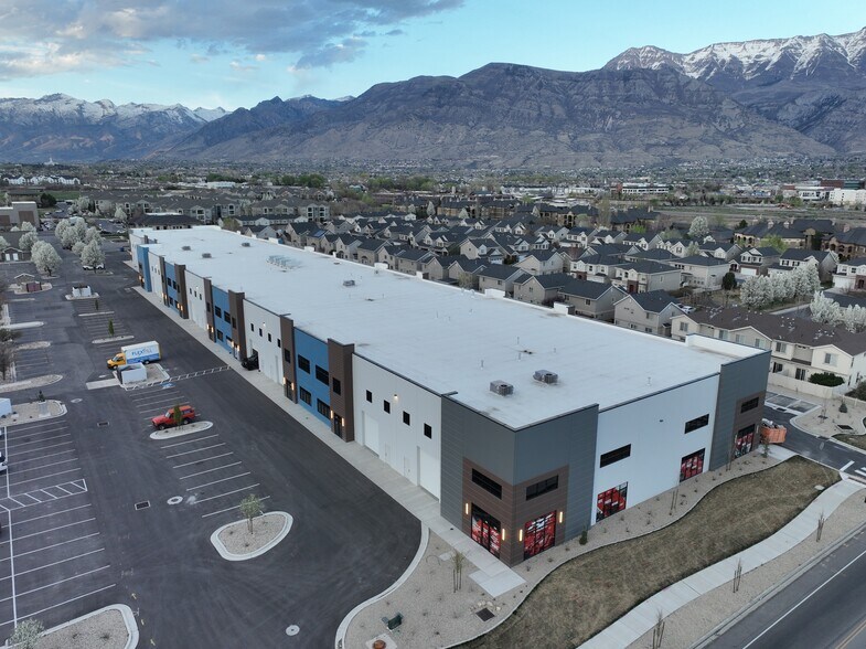 More Photos Of 2416 W 700 S, Pleasant Grove Industrial For Lease