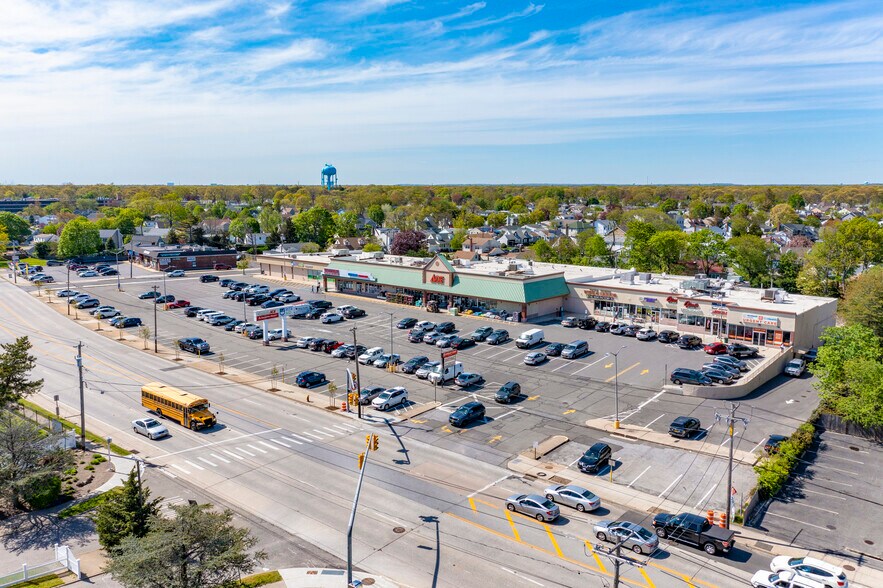 More Photos Of 5117-5139 Merrick Rd, Massapequa Unknown For Lease