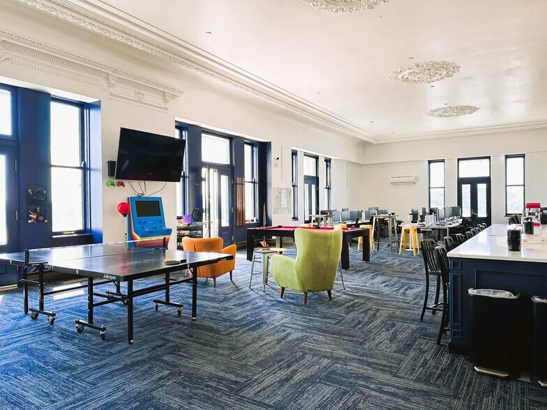 More Photos Of 437 Grant St, Pittsburgh Office For Lease