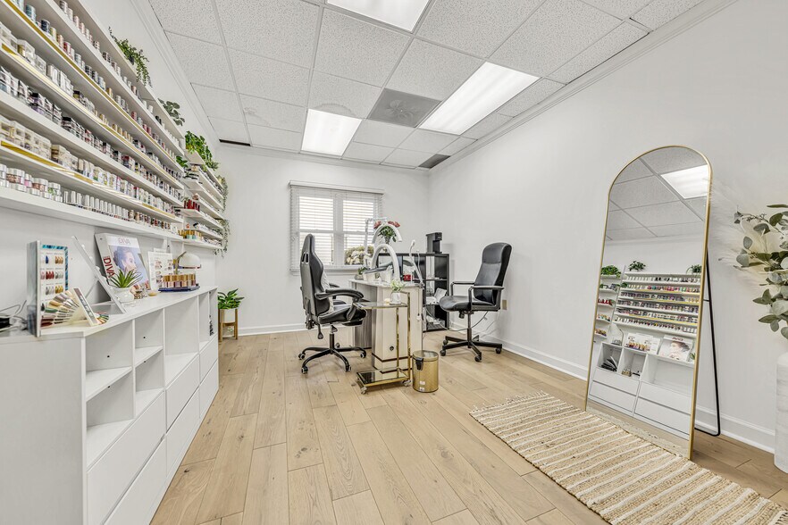 More Photos Of 751 Walnut Knoll Rd, Cordova Office For Sale