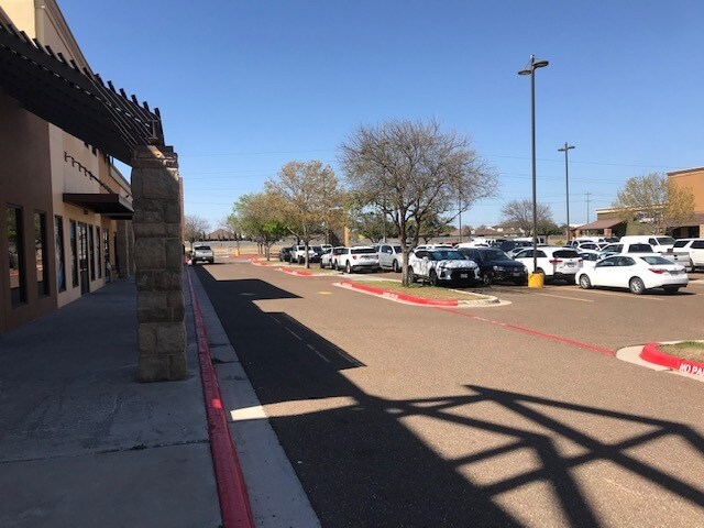 More Photos Of 2715 E Del Mar Blvd, Laredo General Retail For Sale