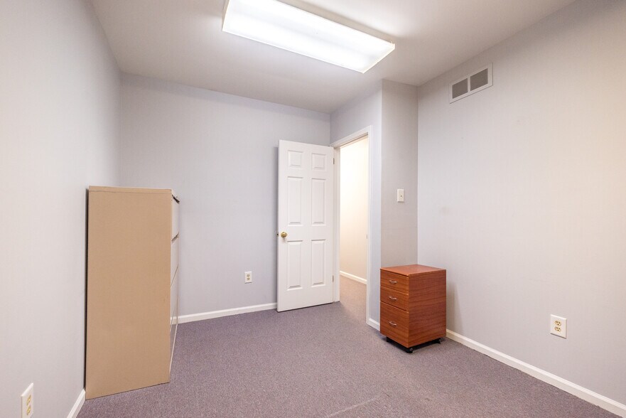 More Photos Of 301 S Main St, Doylestown Medical For Sale