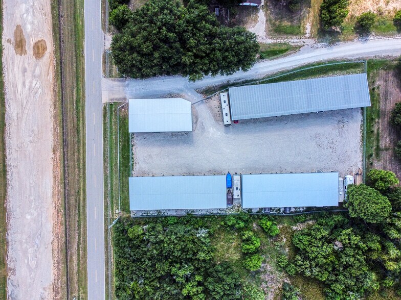 More Photos Of 22614 Schiel Rd, Cypress Land For Lease