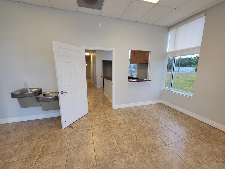More Photos Of 18316 Murdock Cir, Port Charlotte Office For Lease