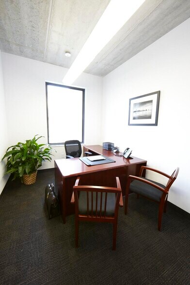 More Photos Of 1016 W Jackson Blvd, Chicago Office For Lease