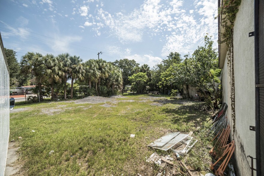 More Photos Of 4214 W Virginia Ave, Tampa Warehouse For Lease