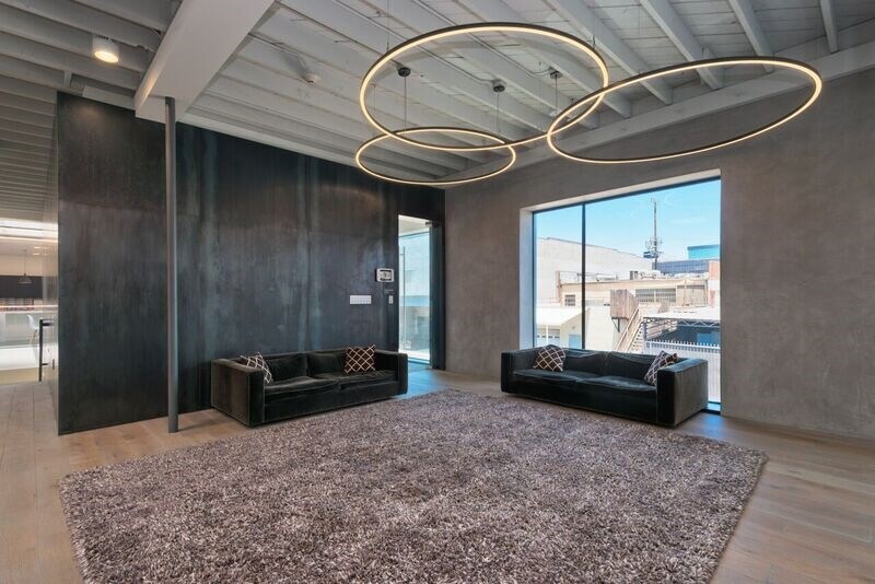 More Photos Of 2236 S Barrington Ave, Los Angeles Loft Creative Space For Lease